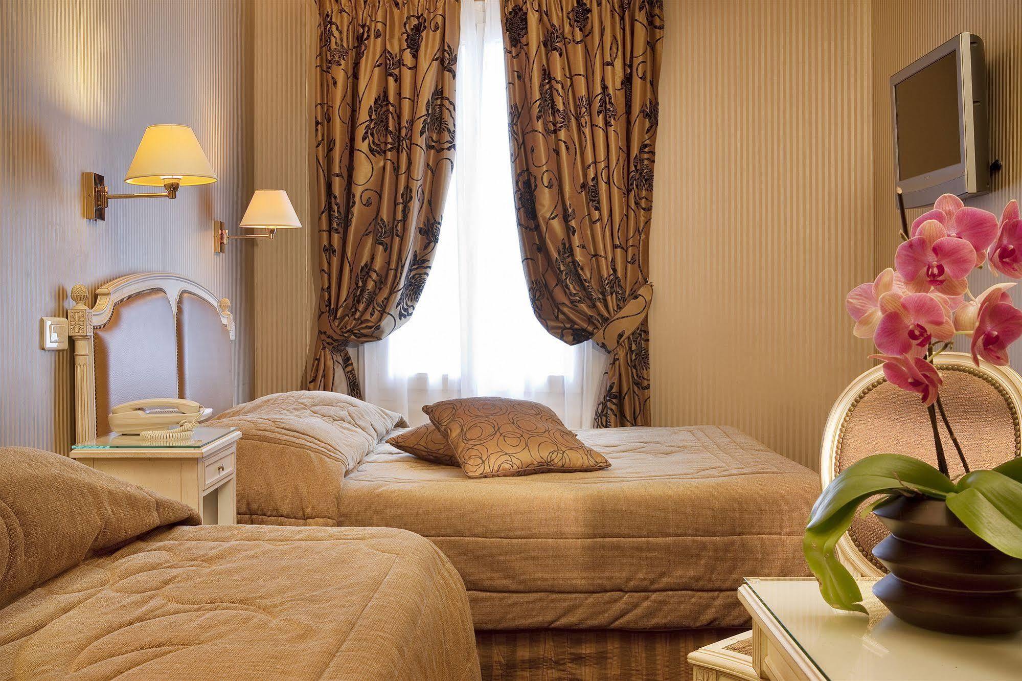 Hotel Riviera Elysees Paris Dış mekan fotoğraf